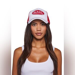 NWT VON DUTCH WHITE AND RED TRUCKER HAT, ONE SIZE